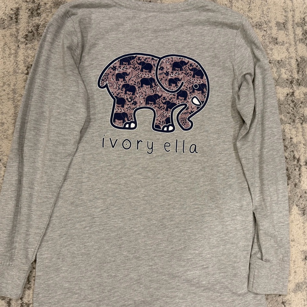 Ivory Ella Gray Long Sleeve Tee XS